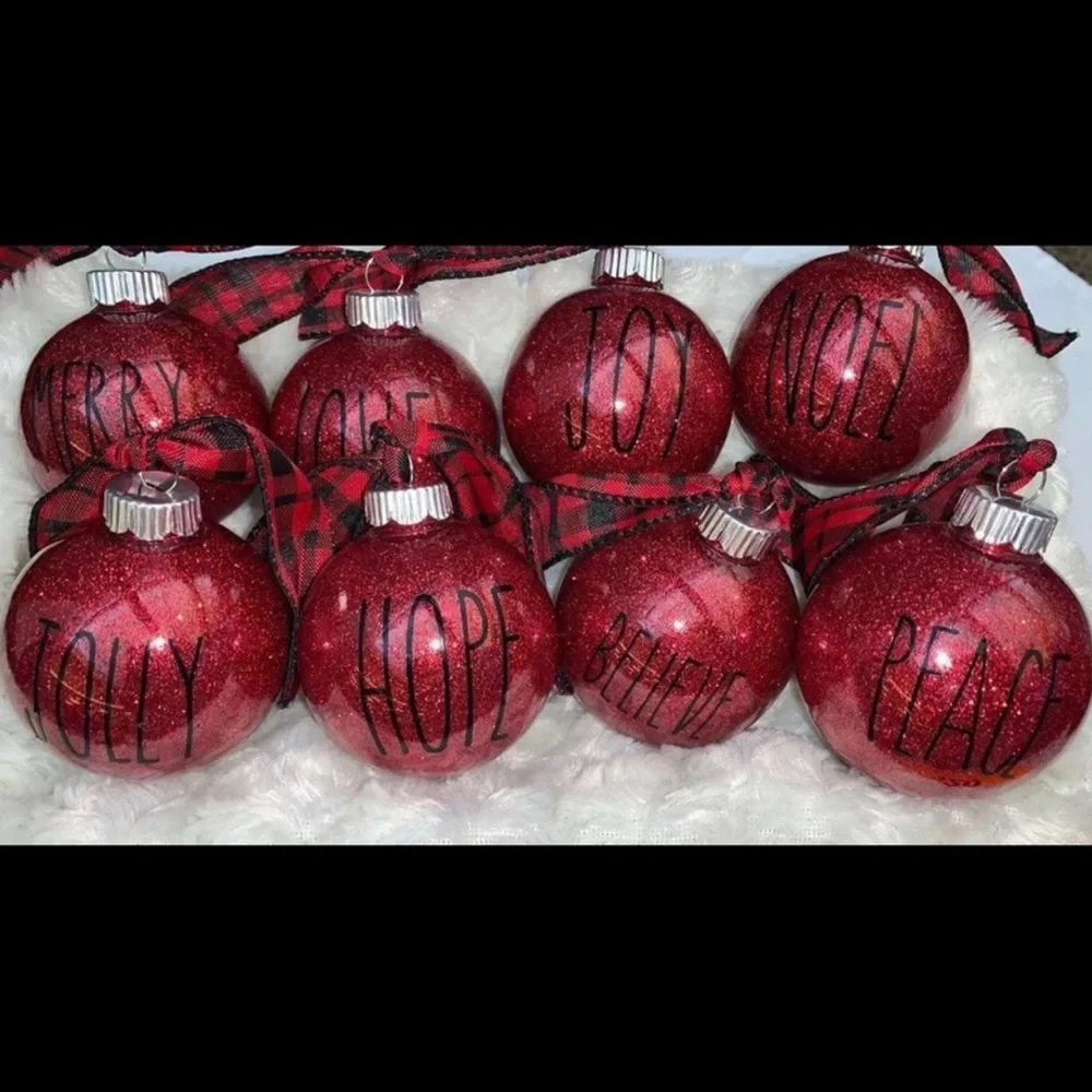 🎄 Set of 8 Skinny Font Ornaments - Picture 2 of 2